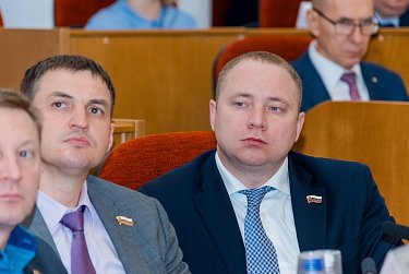 Депутаты приняли в первом чтении бюджет Оренбуржья 